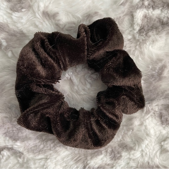 Hot Topic Scrunchie Set - Picture 4 of 4